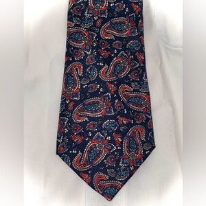 Leonard Classic Paisley Silk Tie in Navy and Red